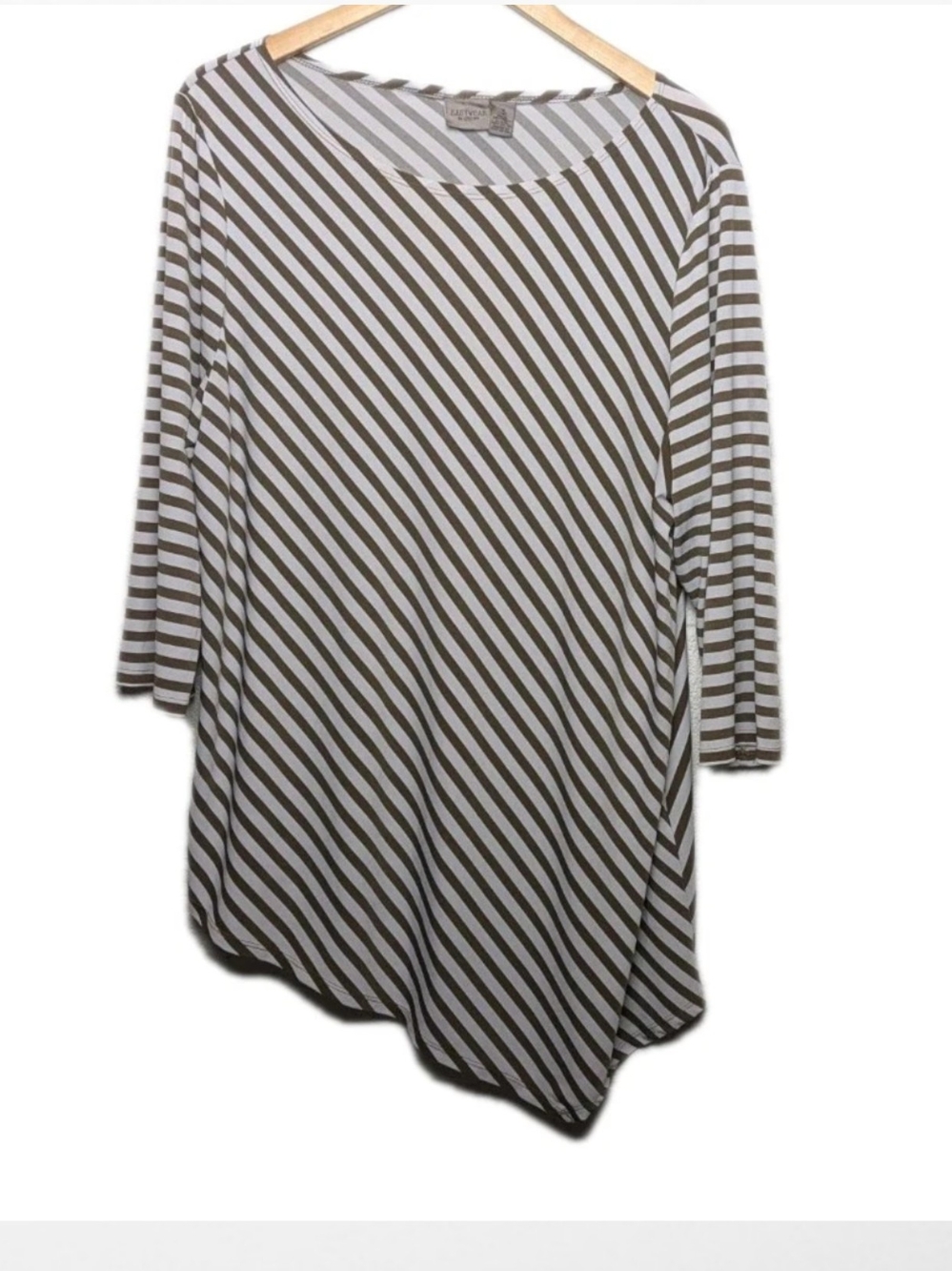 Chicos 3 Easywear Diagonal Striped Knit Top XL Asymmetrical Taupes